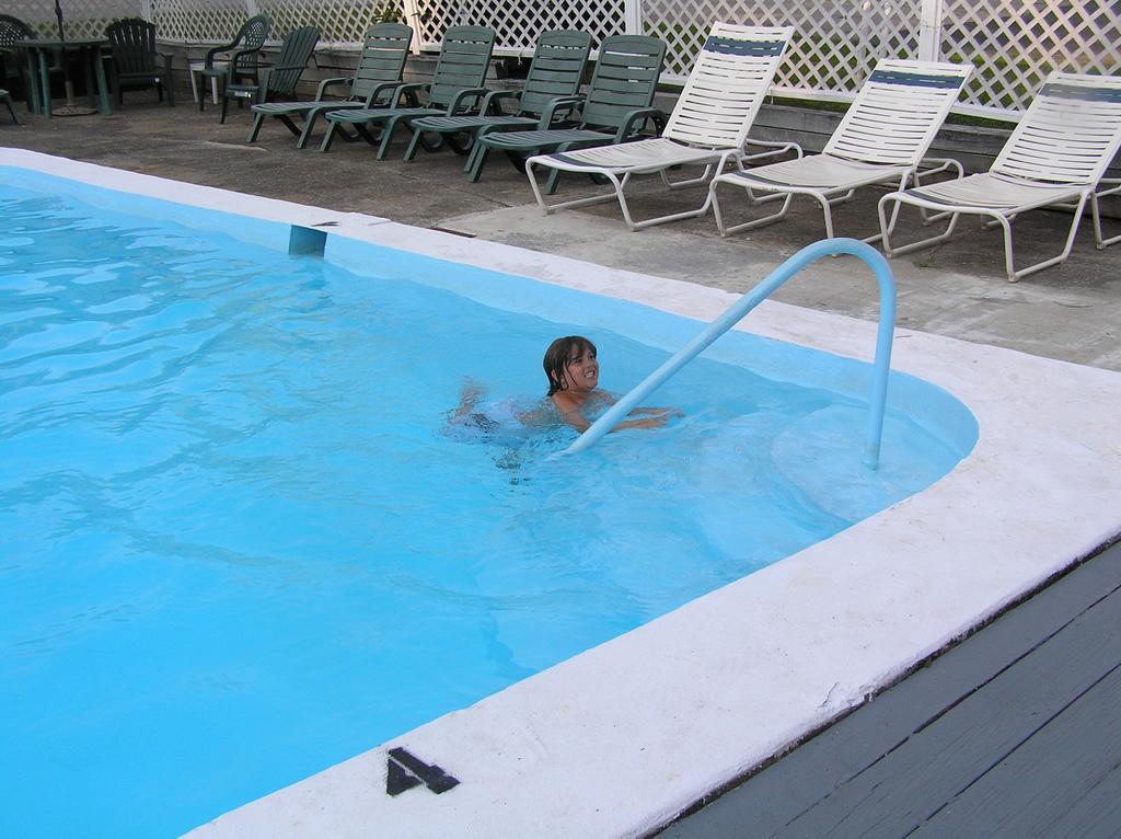 White Oak Motel & Cottages Holderness Esterno foto